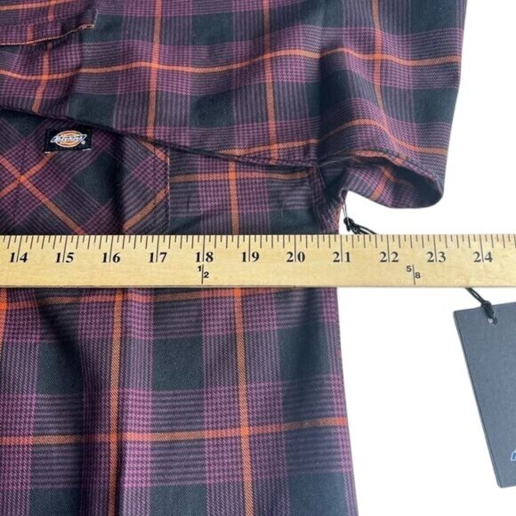Dickies Womens Bakerhill Oversized Black Plaid Button-Up Shirt Long Sleeve Small - Picture 2 of 15